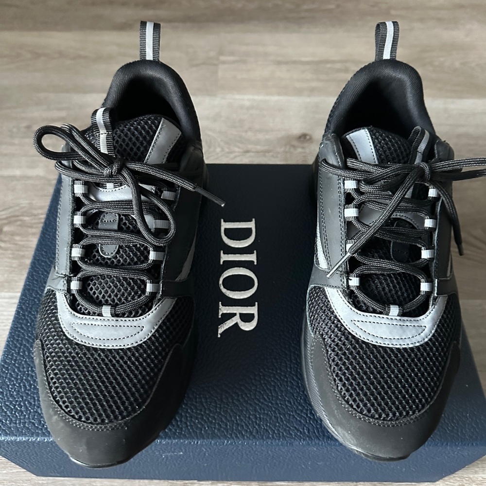 COPY - Dior B22